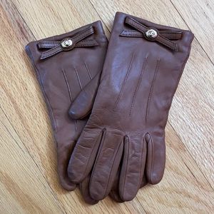 Coach soft leather gloves with bow detail